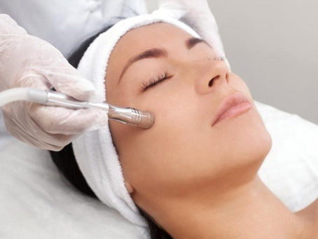 Is BB Glow Treatment Good for Acne Scars?