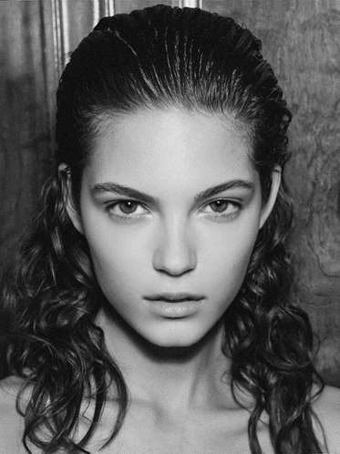 DARI MEDVEDEVA
