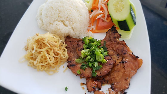 35. Com Tam Suon Bi