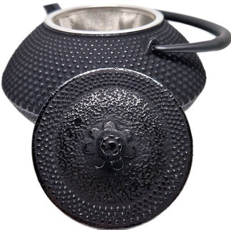 Japanische Gusseisen Teekanne Maru-Arare 0,8 l von Nambu-Eisenwaren kaufen