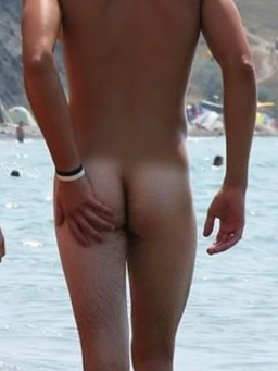 I have a smooth tushie, don't I?