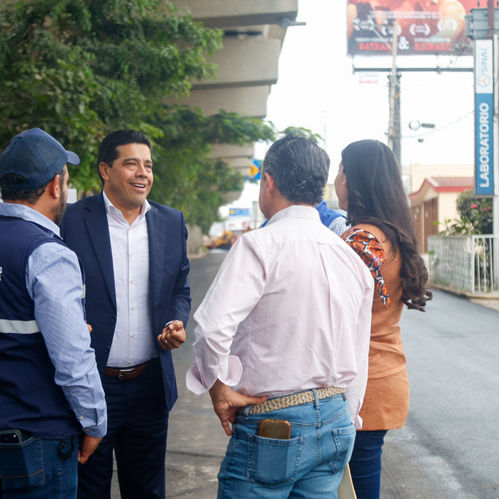 LEO MONTAÑEZ SUPERVISA REHABILITACIÓN DE MÁS DE 3 MIL METROS CUADRADOS EN AVENIDA AGUASCALIENTES SUR