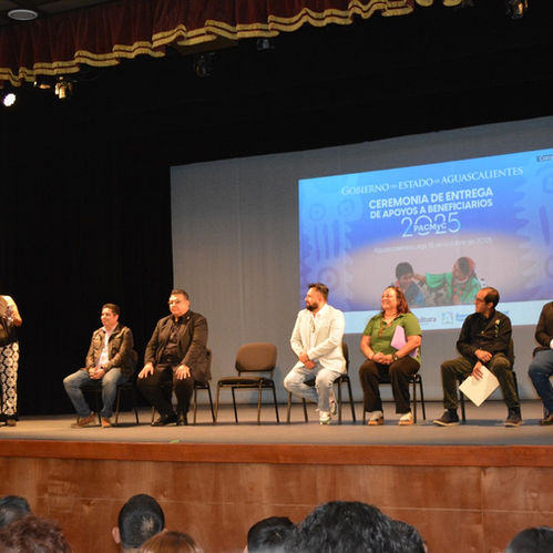 EL ICA REALIZA ENTREGA DE APOYOS A LÍDERES COMUNITARIOS PARA MANTENER VIVAS NUESTRAS RAÍCES