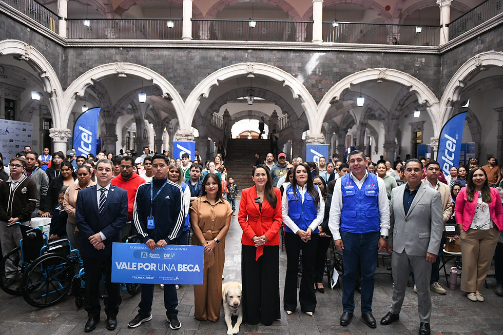 TERE JIMÉNEZ Y FUNDACIÓN TELMEX-TELCEL ENTREGAN BECAS, EQUIPOS Y APOYOS SOCIALES