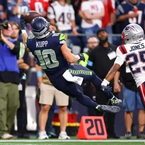 SEATTLE VENCE A PATRIOTAS EN LA NFL