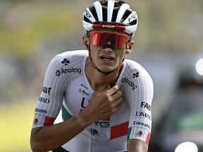 ISAAC DEL TORO SIGUE EN LA PELEA POR EL TOUR DE FRANCIA