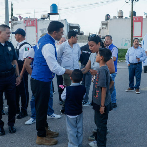EL COMPROMISO DE LEO MONTAÑEZ SOBRE MEJORAR EL ENTORNO EN PASEOS DE SAN ANTONIO