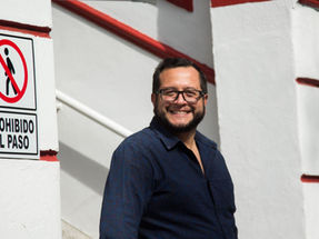 EL JR DEFENSOR DEL ESCÁNDALO EN MORENA, (BINITO DEFENSOR)