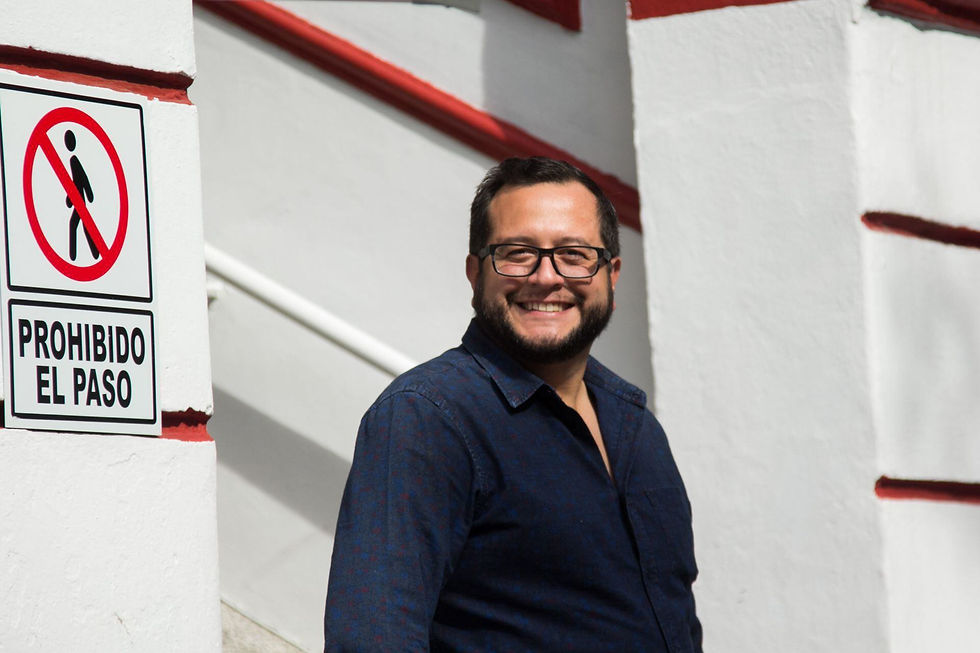 EL JR DEFENSOR DEL ESCÁNDALO EN MORENA, (BINITO DEFENSOR)