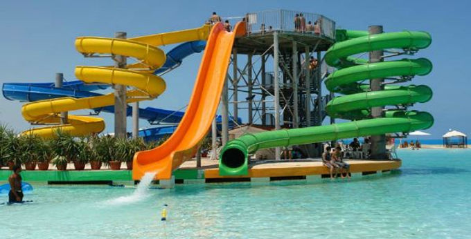 Nouvel aquaparc à Anza, au nord d'Agadir