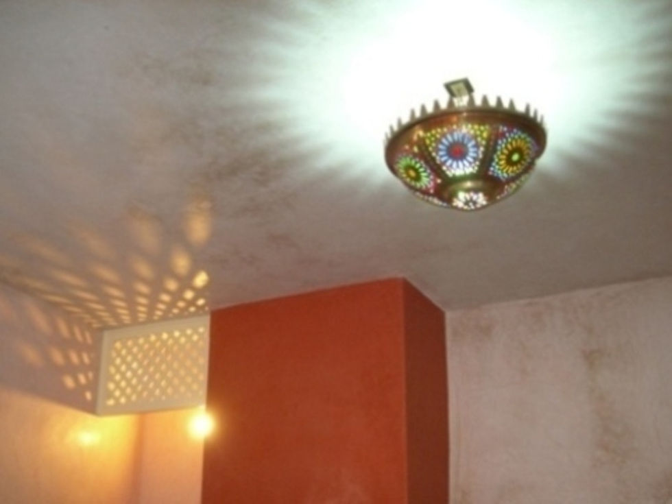 Jeux de lumières au Salon Atlas
