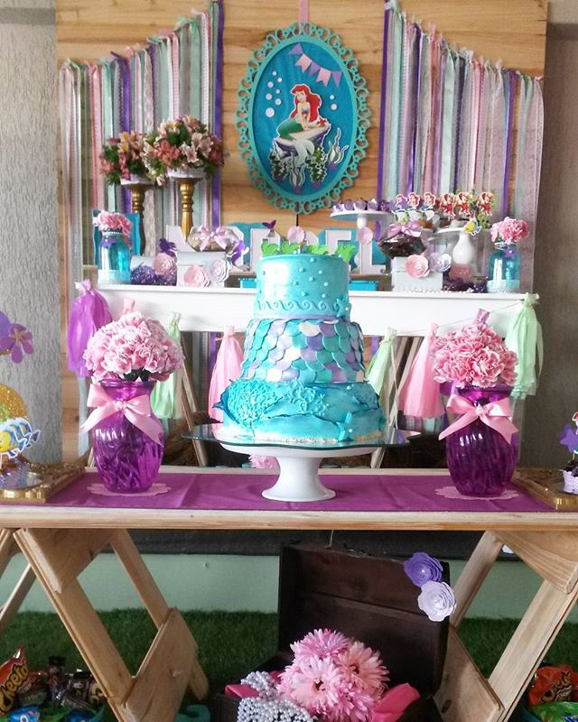 Torta _anaalbornoz_#sirenita #party #princess #detallesqueenamoran _pontoapontoo