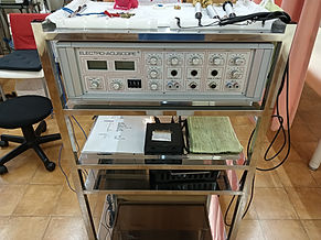 電気治療の究極アキュスコープ