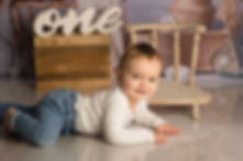 photographe | portrait | séance | photo | famille | enfant | sourires | joie | studio | montvendre