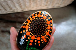 sunflower-painted-rock-dot-artwork-stone