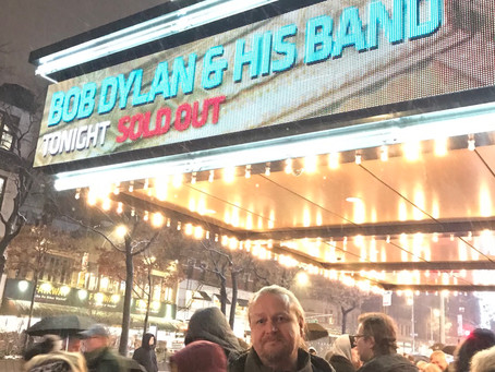Sometimes you just have to brave a snowstorm! Bob Dylan at beacon theatre tonite...