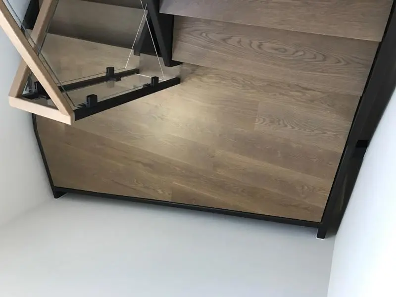 Luxury Staircase - Larry's Mobile Welding