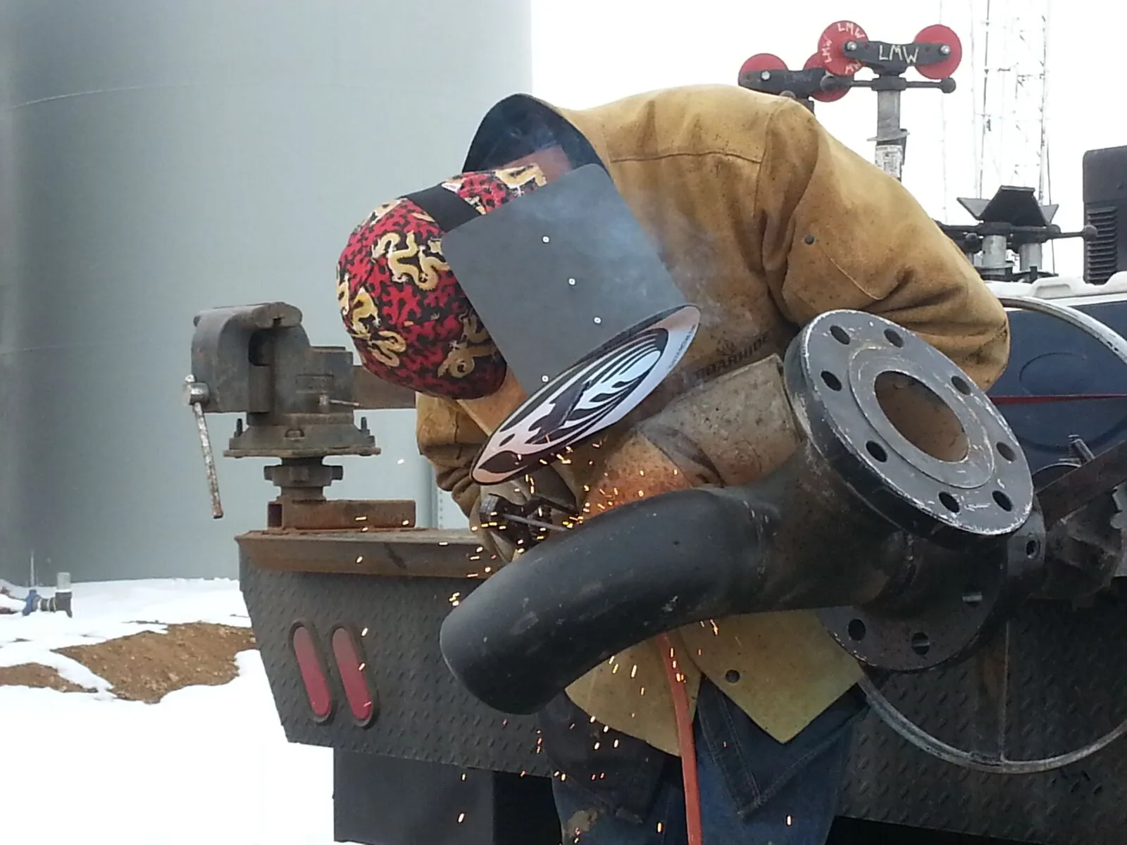 On Site Oil & Gas Company Welding - Larry's Mobile Welding