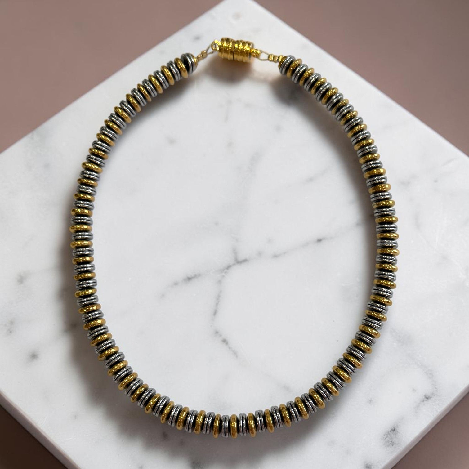 Collier Naomie Gold Twist Pearl Karma