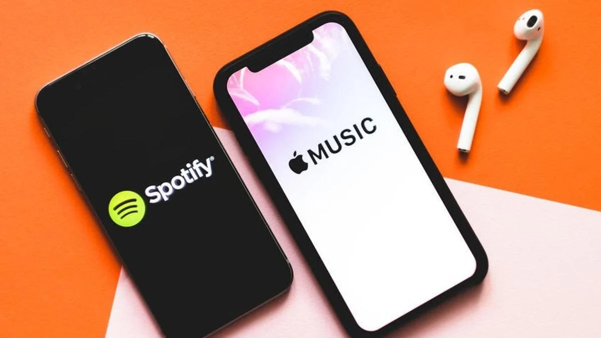 Spotify_and_Apple_Music___Nikkimeel_123RF_COM_-1200x675-cropped.webp
