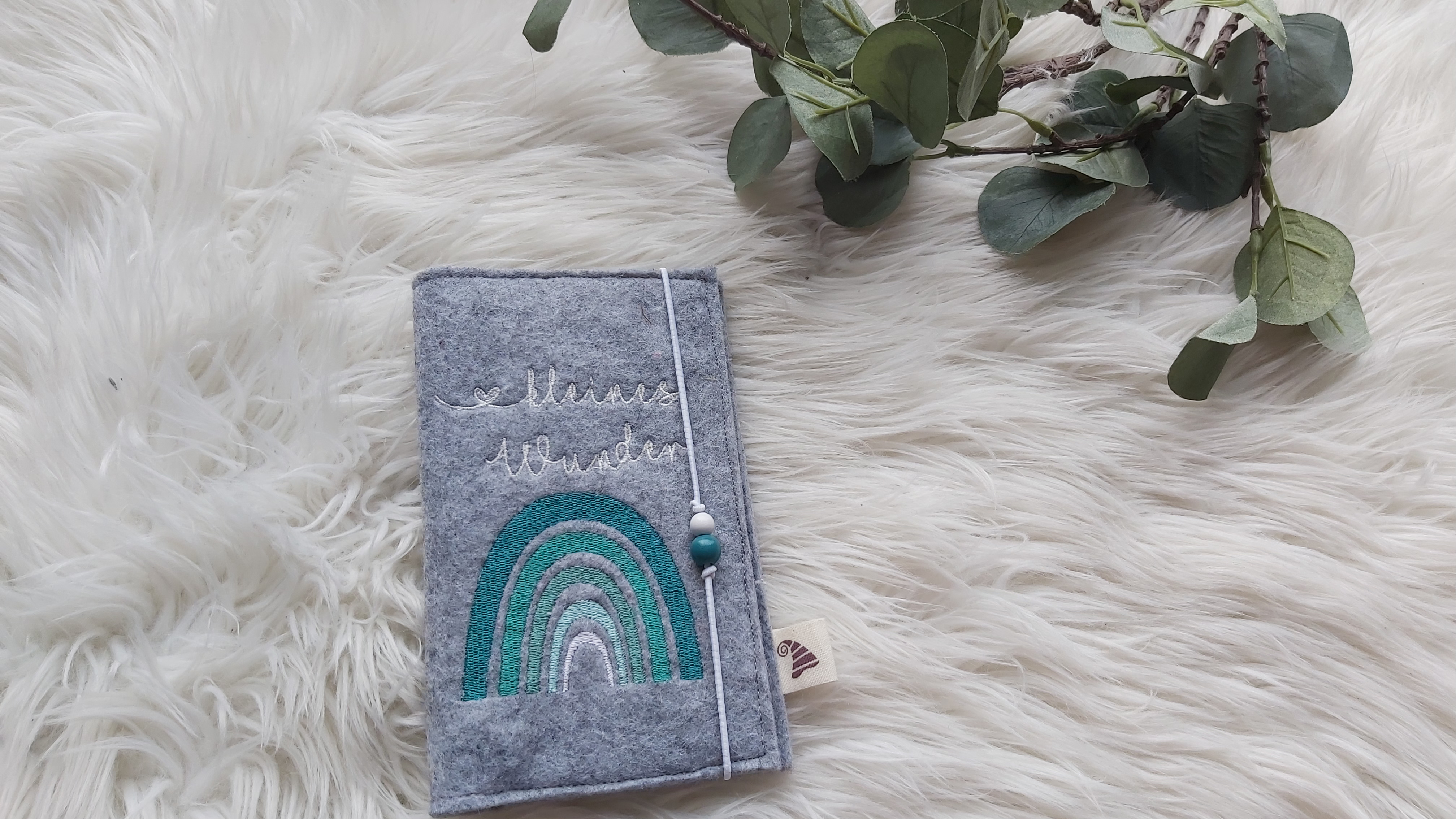 Mutter-Kind-Pass Hülle mit Regenbogen in Petrol/mint