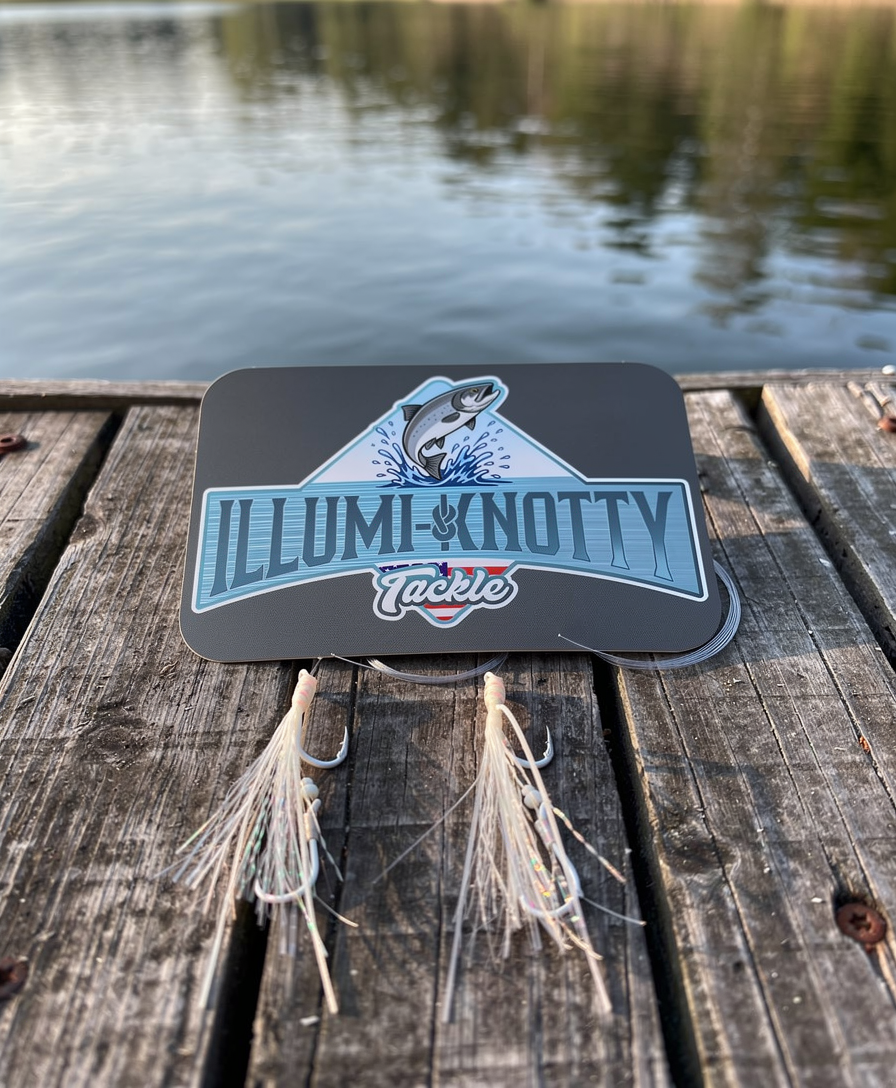 White Polar Ice Diamond (FULL GLOW) Deluxe Glowing Trolling Fly Snelled
