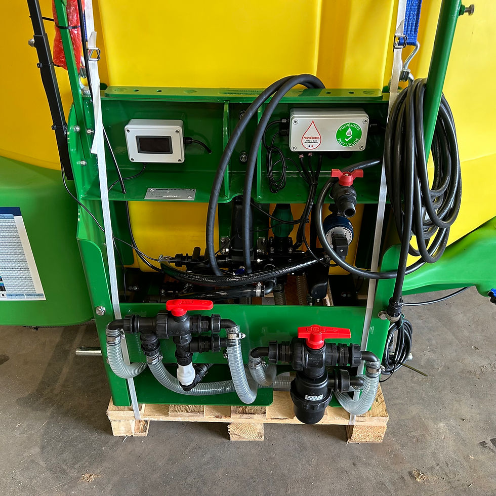 Miniature : Cuve frontale fertilisation liquide 1200L DPAE - Pompe hydraulique