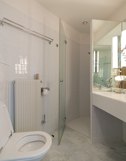 Badezimmer- und WC-Einheiten