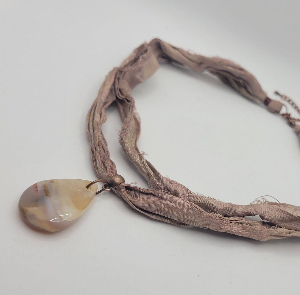 Thumbnail: Sari silk necklace with Agate pendant