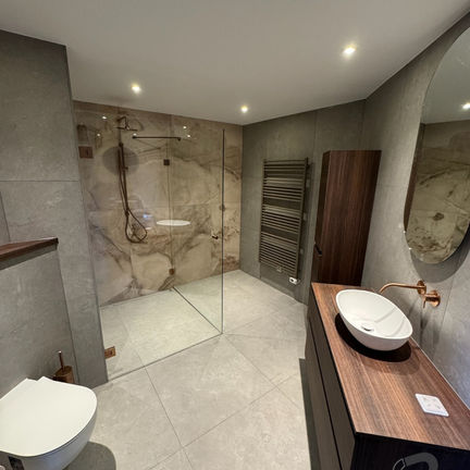 Badkamer renovatie - Appartement Den Hoorn