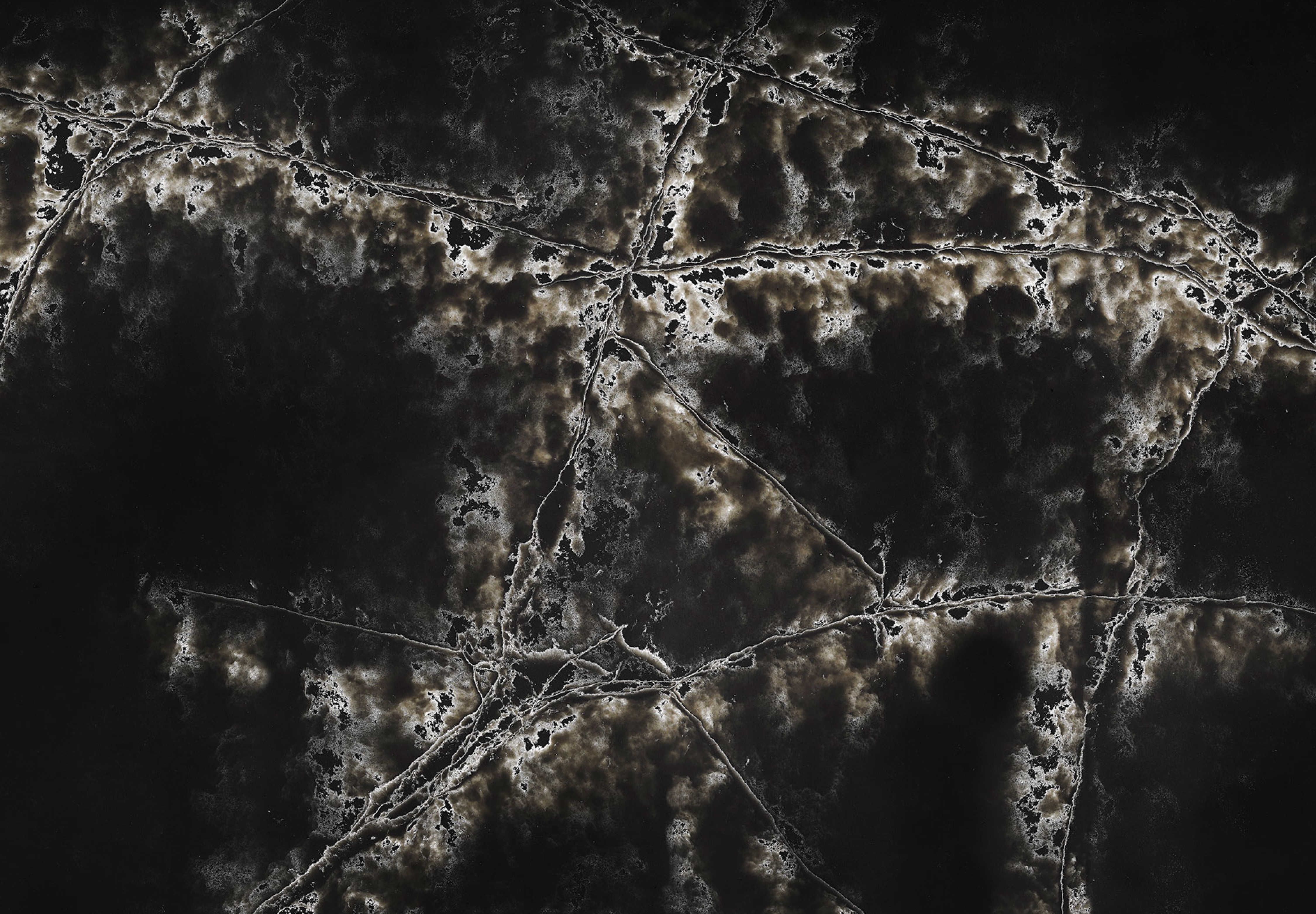 ICE BLACK