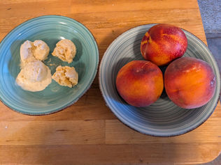 Cooking for Pleasure: Peach Ice Cream vs Peach Gelato