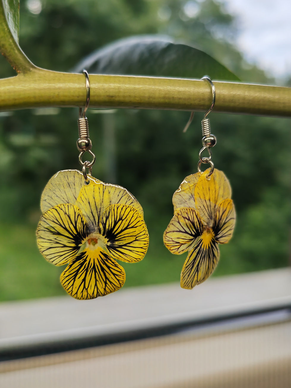Miniature : Boucles d'oreilles "Pensée nervure"