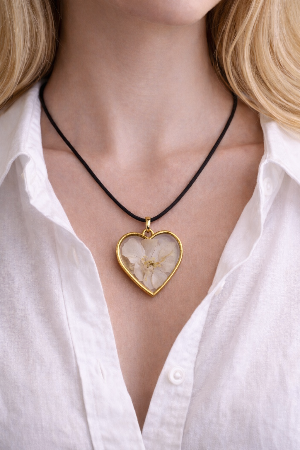 Collier "pensée du coeur"