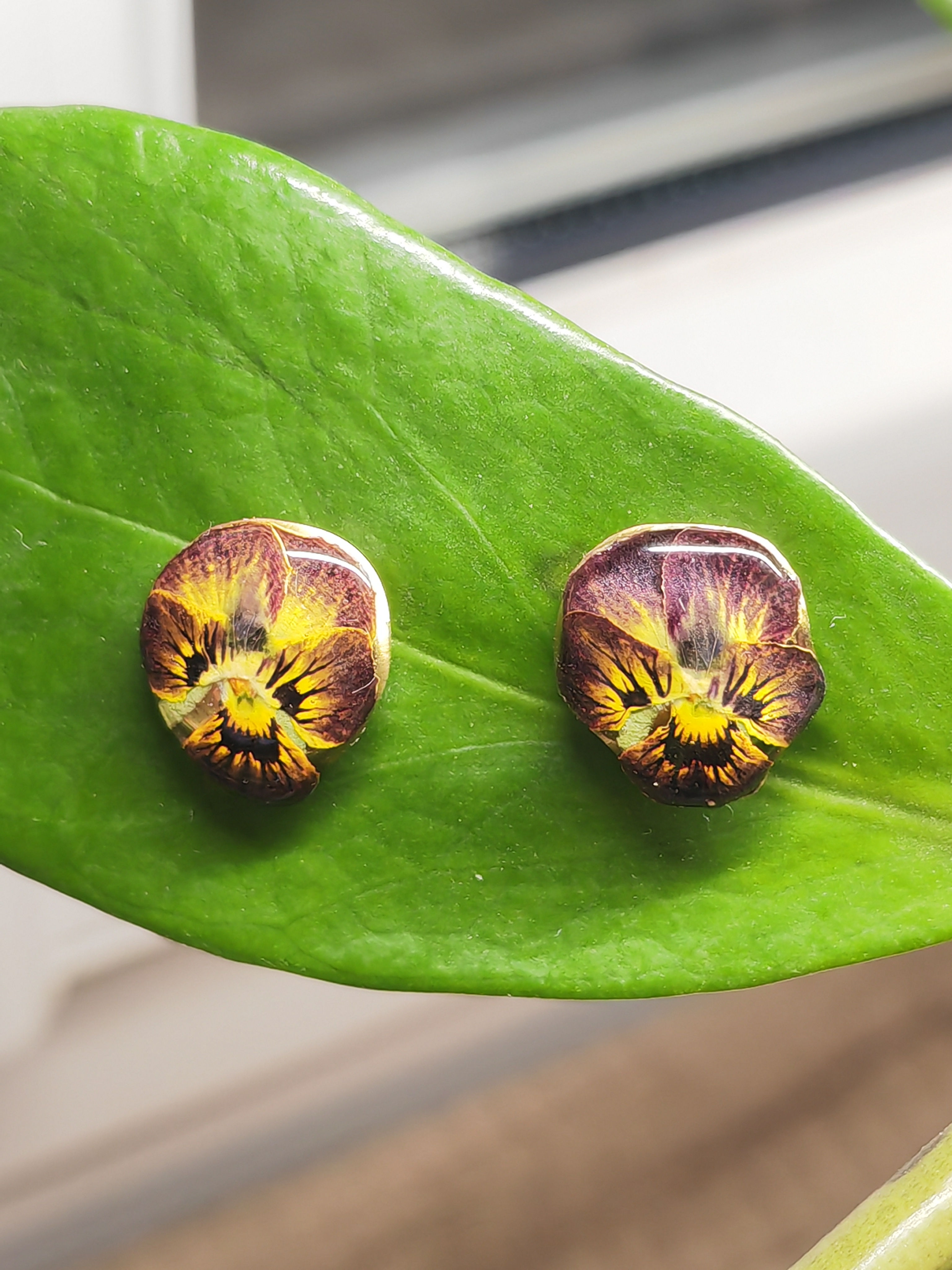 Boucles d'oreilles " Puce asymétrique"