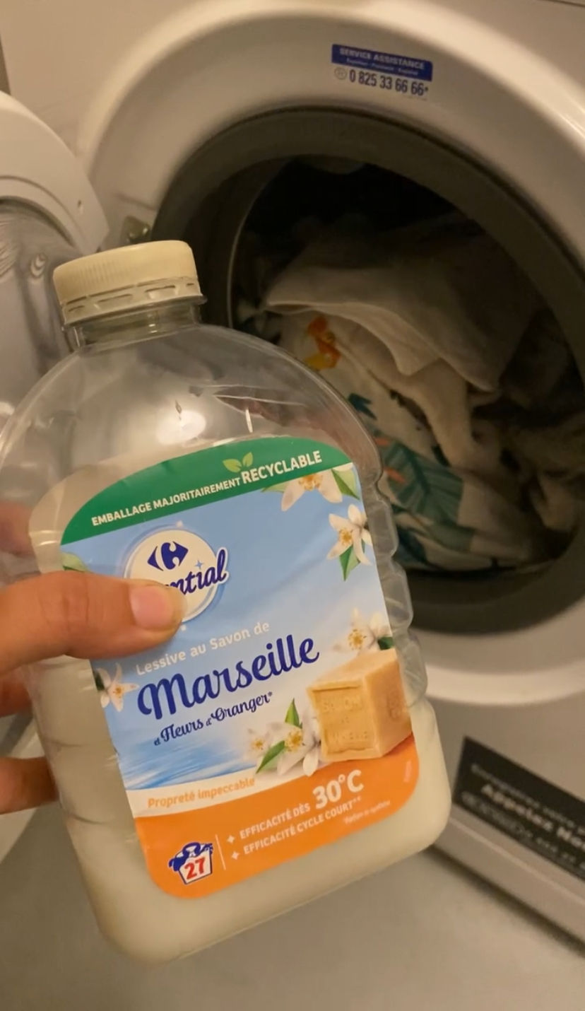 Lessive premier prix ou lessive de marque