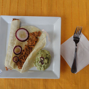 TACOS DE COCHINITA PIBIL