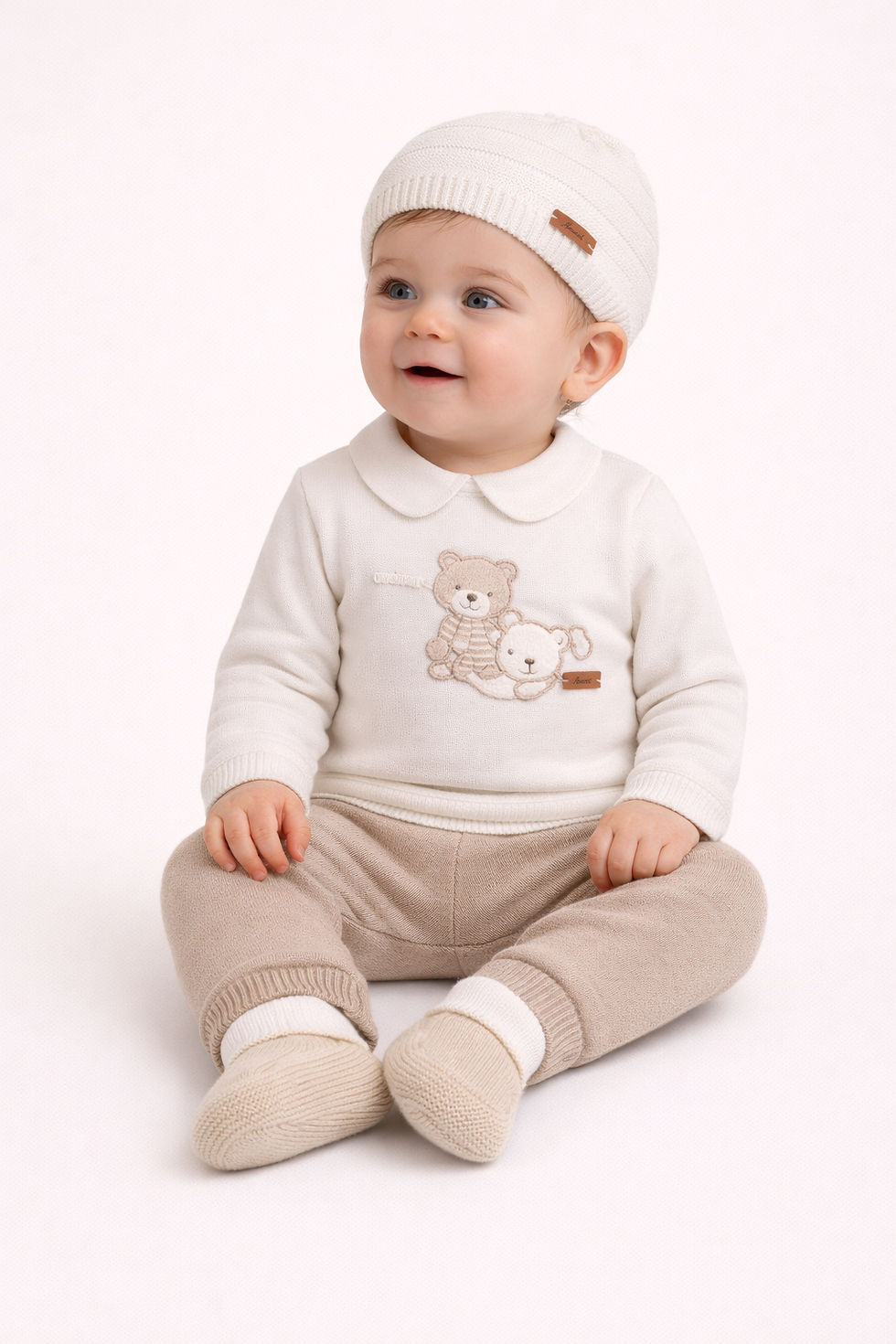 Miniatura: Cappellino Neonato in Filo Bianco – Morbido ed Elegante E26CA824