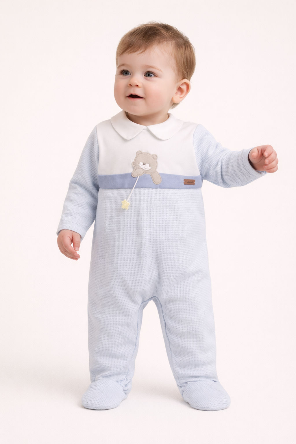 Tutina Neonato Azzurra con Orsetto – E26T201