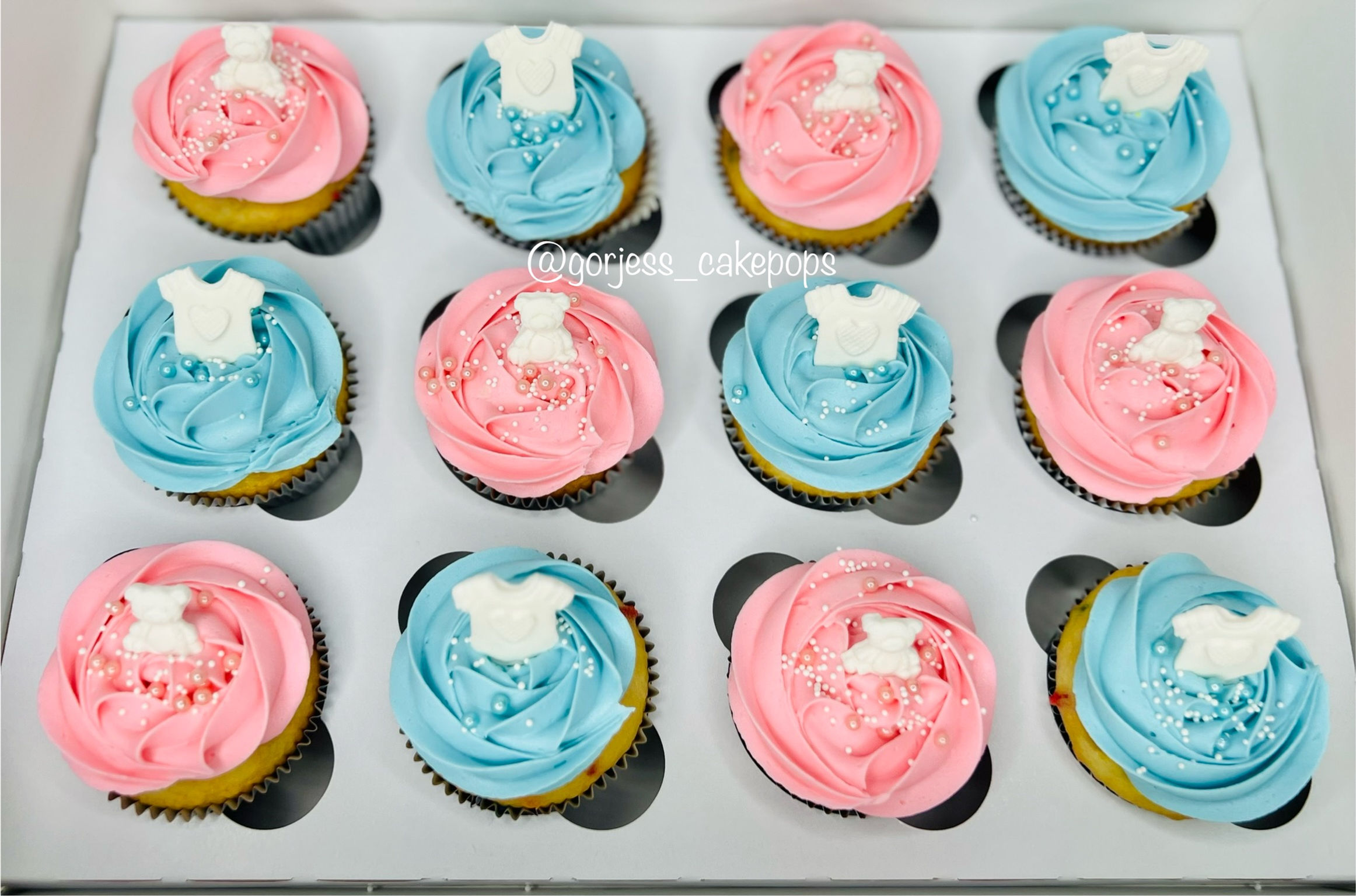 Gender Reveal Cupcakes