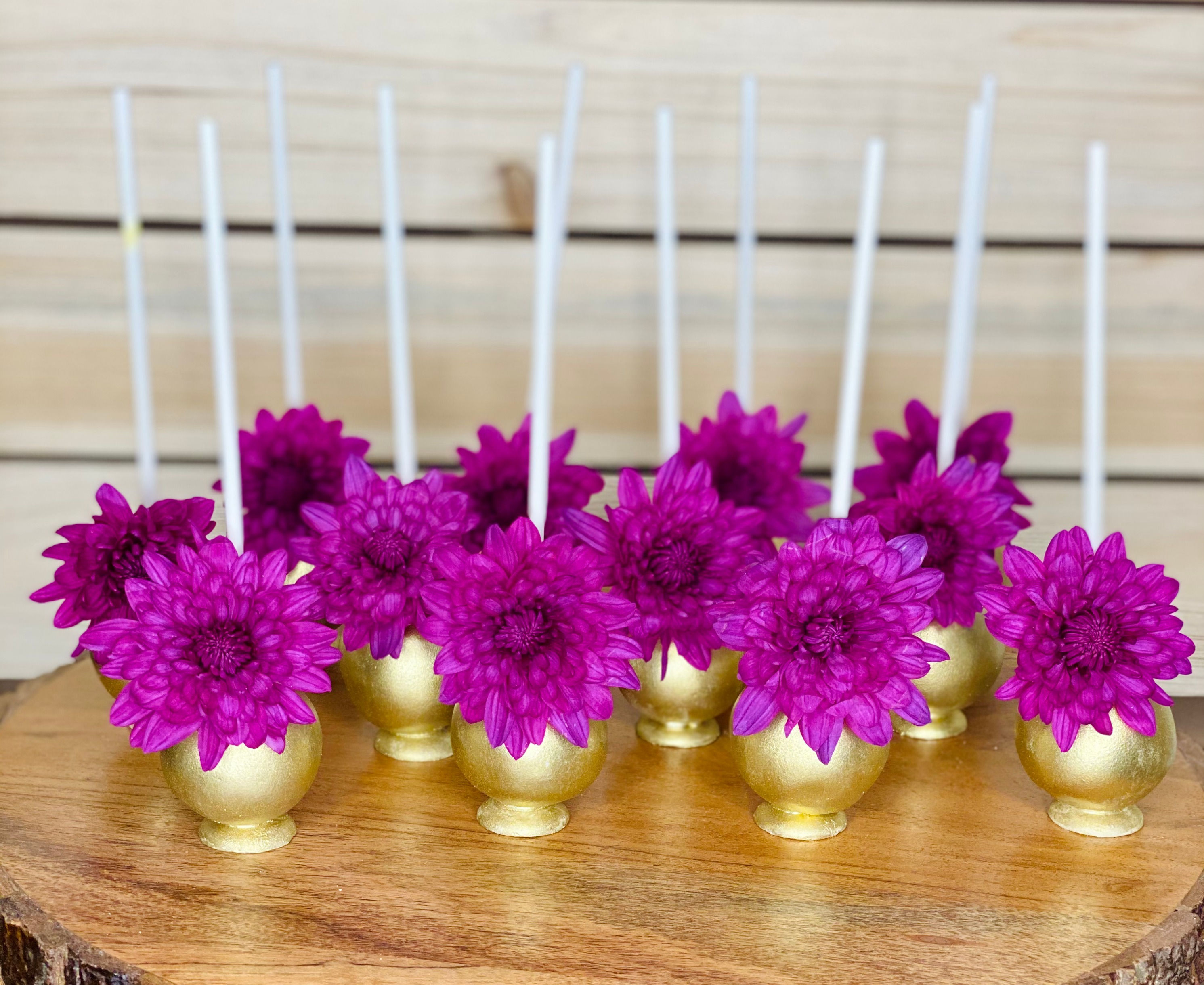 Gold Dusted with Flower Cakepops (Flat Surface)