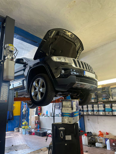 Jeep Grand Cherokee – výměna oleje v automatické převodovce s proplachem a výměnou filtru