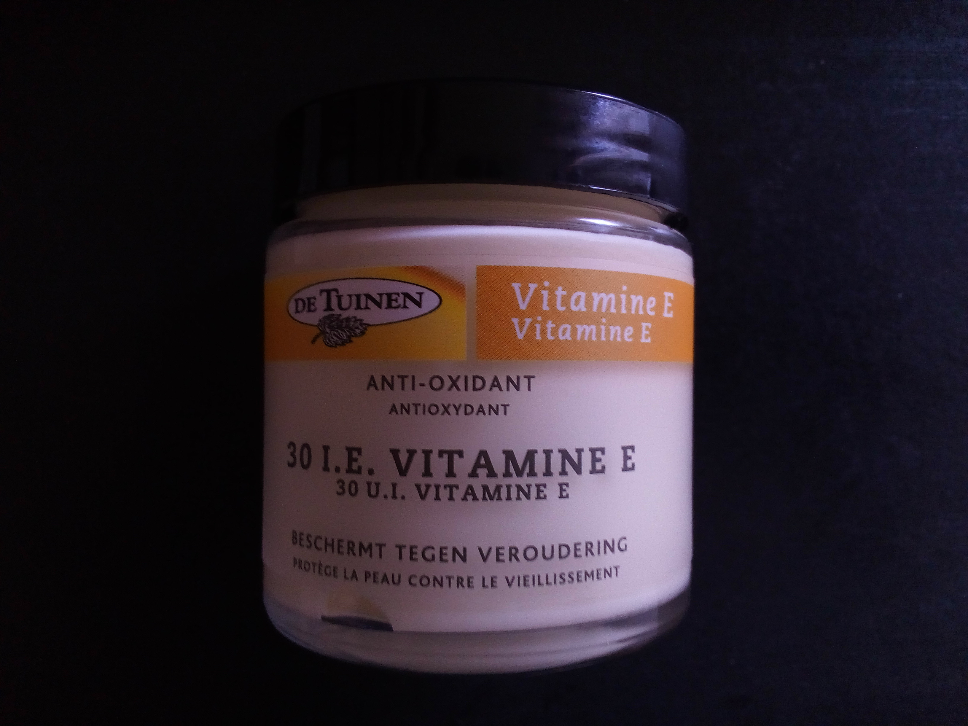 Kem dưỡng da mặt ngày và đêm De Tuinen - Vitamin E