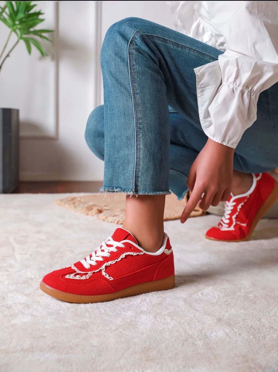 Baskets rouges