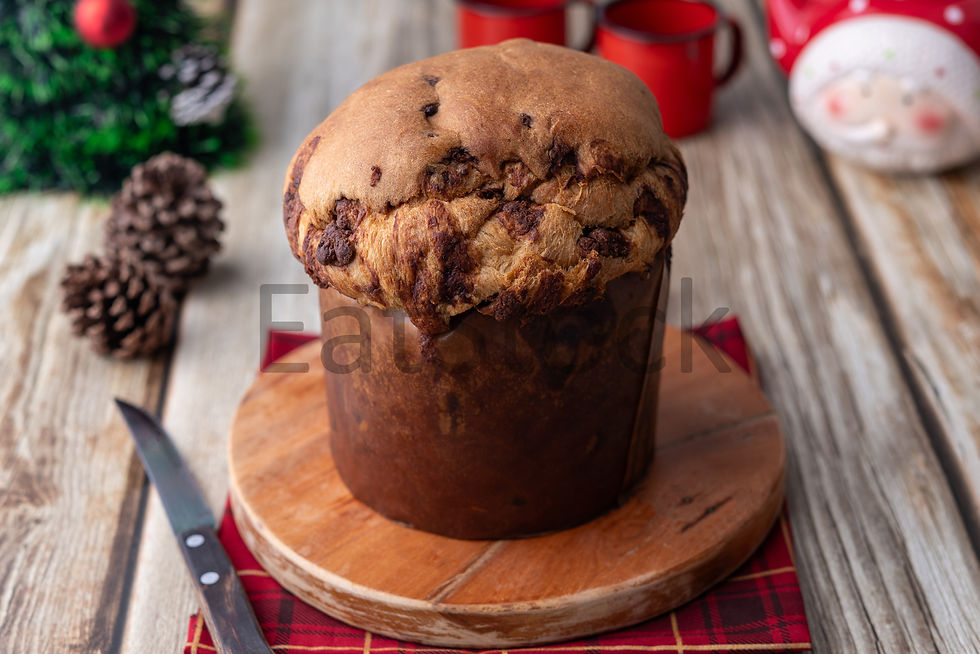 Chocotone, panetone com gotas de chocolate.