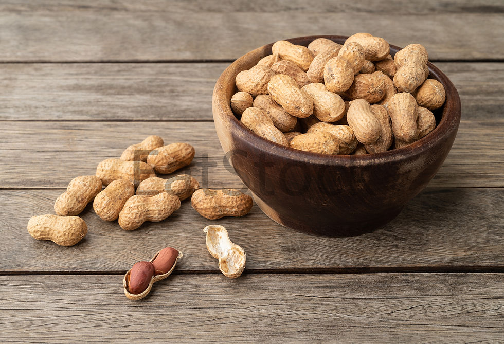 Amendoins com casca.