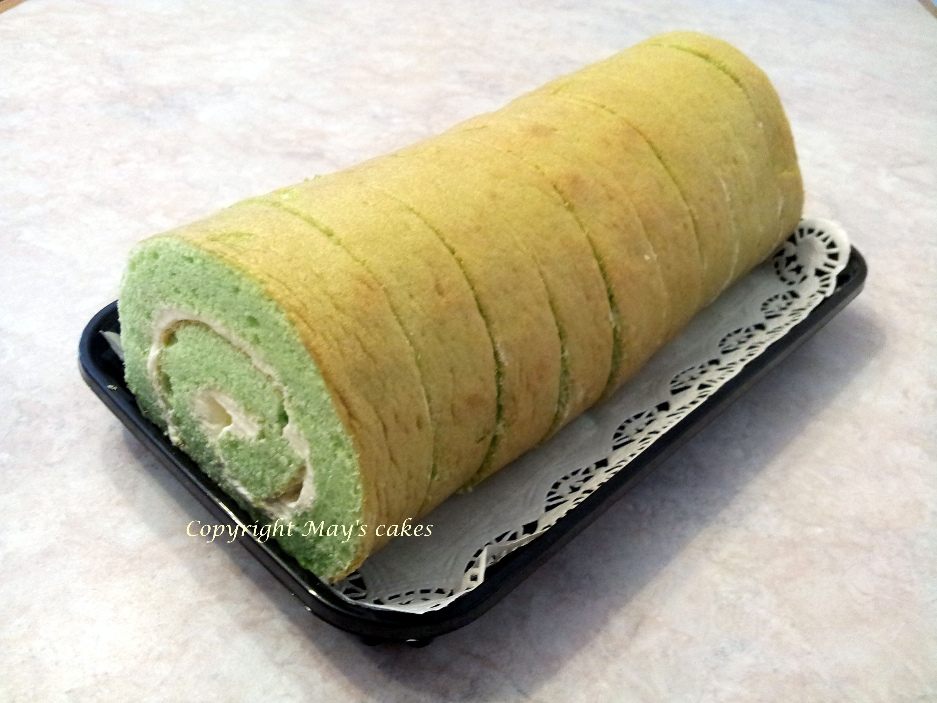 SR04 - PANDAN FLAVOURED SWISS ROLL