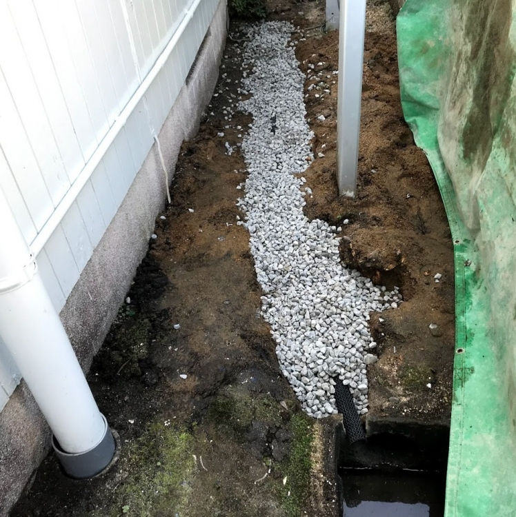 サムネイル： 〇水はけをよくする工事：透水管（ネトロンパイプ）［1ｍあたり］