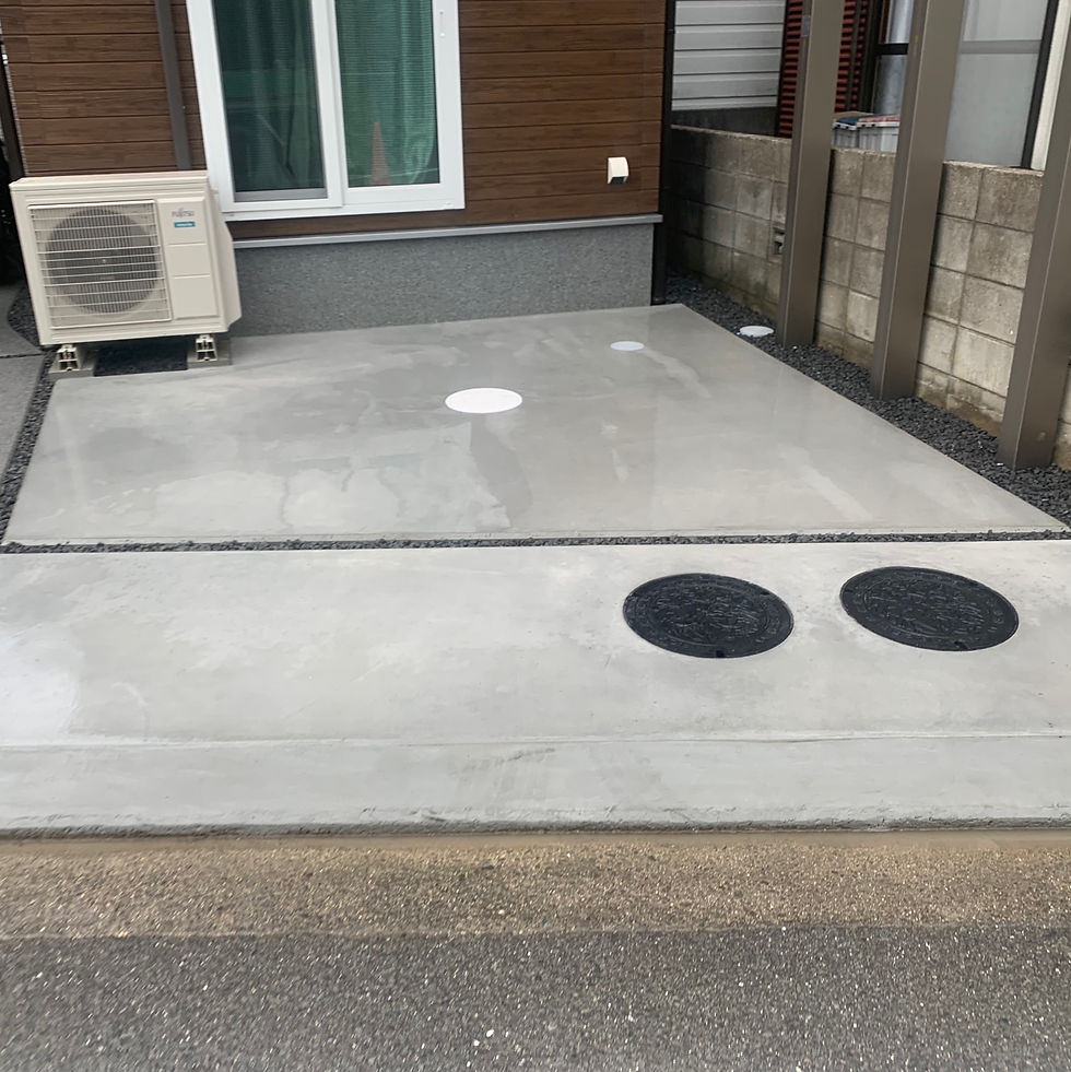 サムネイル： 〇土間コンクリート*駐車スペース