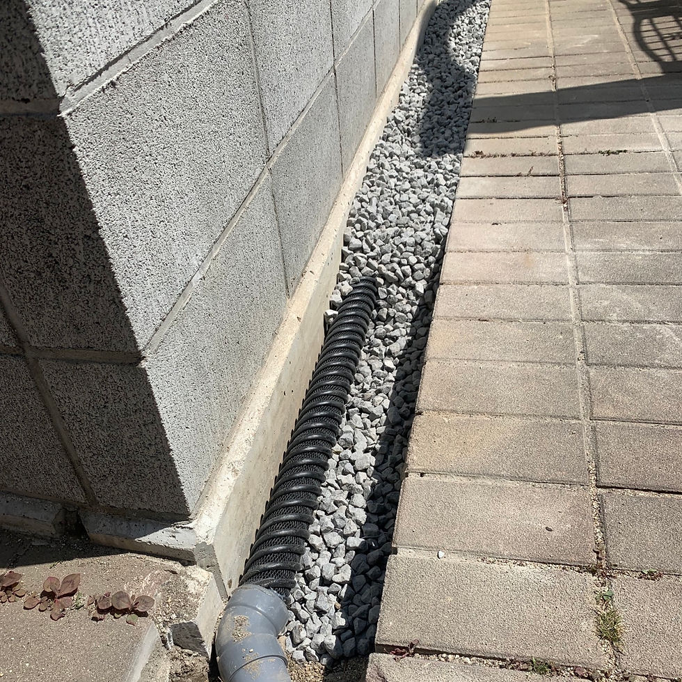 サムネイル： 〇水はけをよくする工事：透水管（ネトロンパイプ）［1ｍあたり］